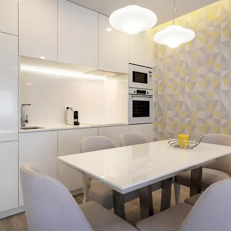 Center Luxury Apartment *